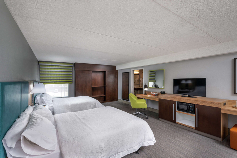 Bedroom 4, Hampton Inn Tuscaloosa-East , Tuscaloosa