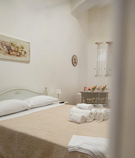 Bedroom 3, B&B Al Portone, Salerno