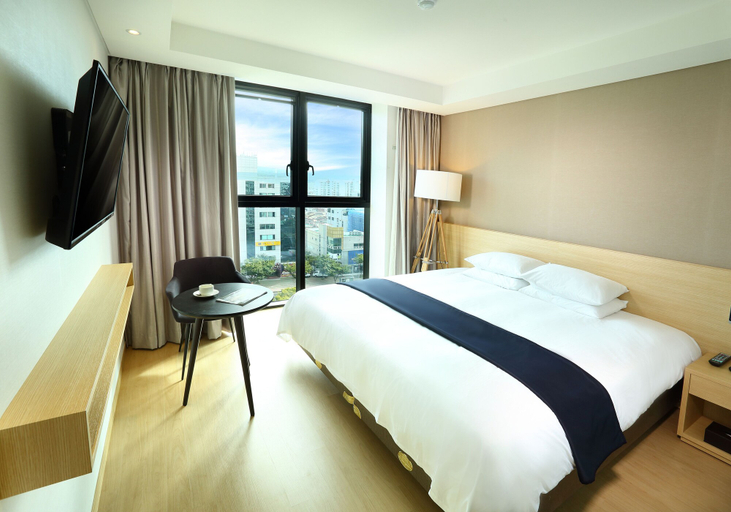 Bedroom 2, Hotel The One, Jeju