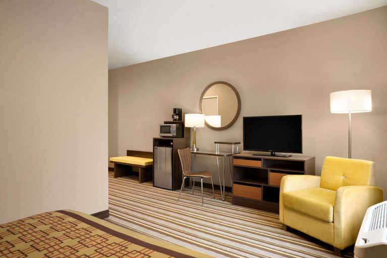 Others 5, Super 8 by Wyndham Hershey Chocolate Avenue, Dauphin