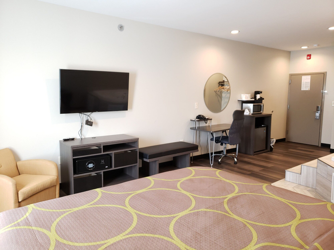Others 5, Super 8 by Wyndham St. Louis North, Saint Louis