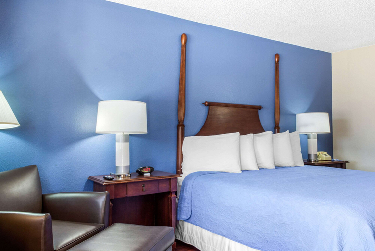 Bedroom 3, Rodeway Inn near Ft Huachuca, Cochise