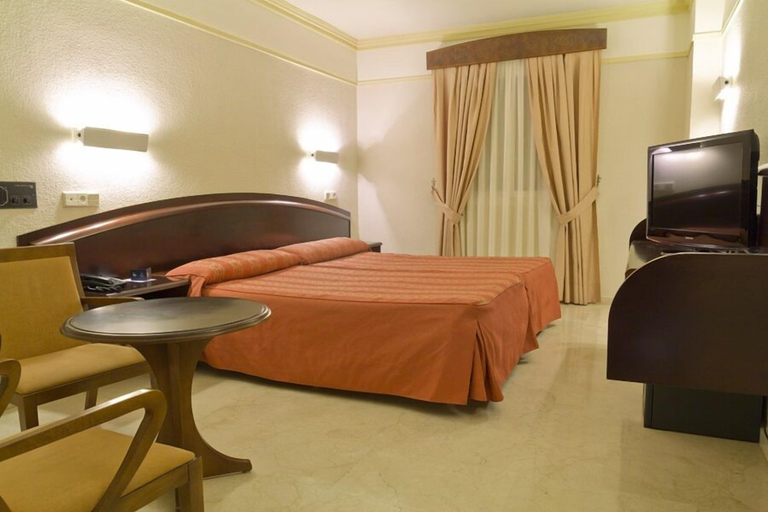 Bedroom 3, Europa Hotel, Albacete