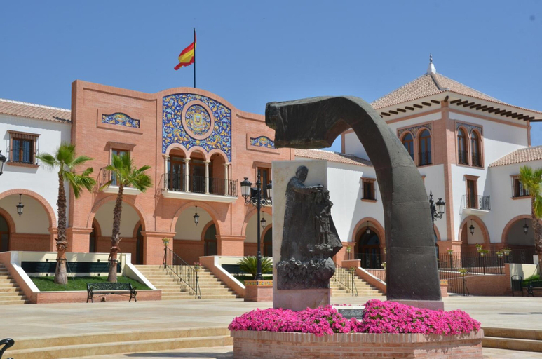 Exterior & Views 2, Hotel La Pinta, Huelva