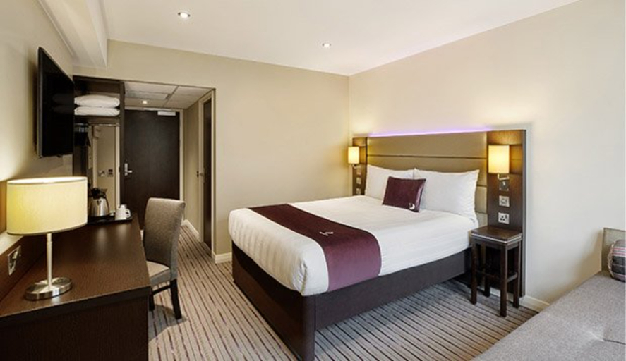 Bedroom 3, Premier Inn Heathrow Airport Terminal 4, London