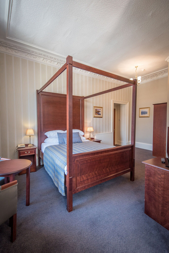 Bedroom 4, Royal Hotel, Argyll and Bute