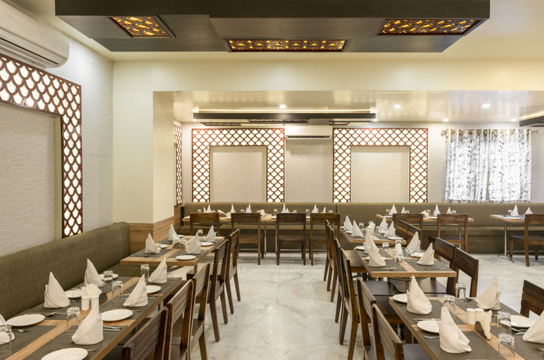 Food & Drinks 5, The Bayan Elegance, Jaipur
