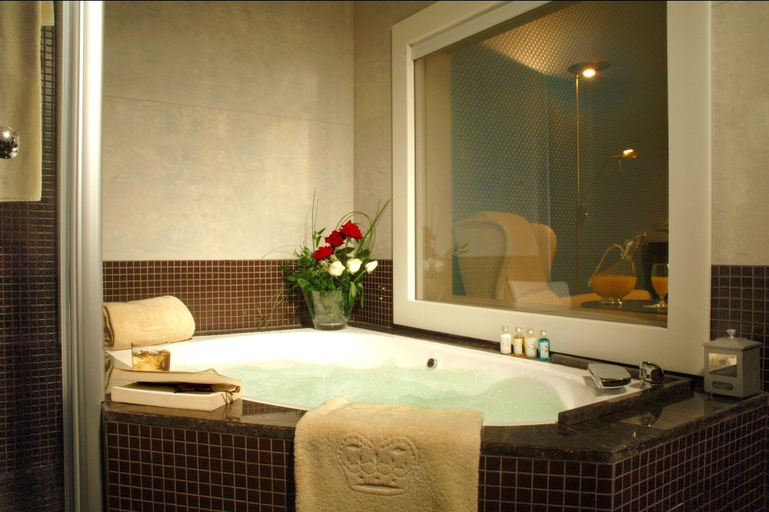 Bathroom 5, Excelsior Hotel & Spa Baku, Curio Collection by Hilton, Baku