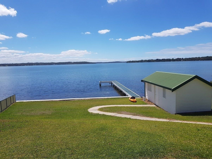 Others 1, Lake Escape - Lake Macquarie, Wyong - North-East