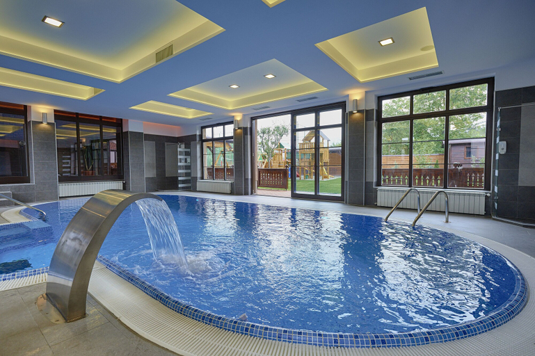 Sport & Beauty 3, Conacul Ambient, Cristian