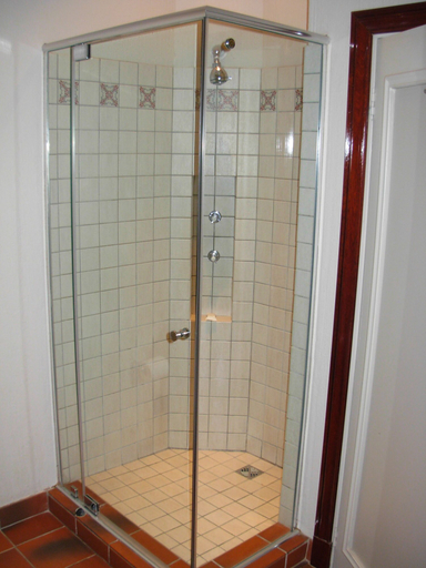 Bathroom 3, Peermont Metcourt at Frontier, Bethlehem, Thabo Mofutsanyane
