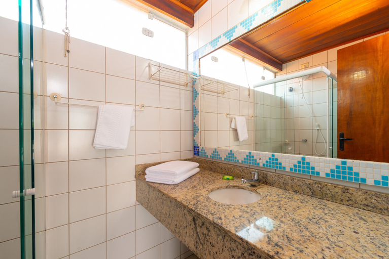 Bathroom 4, Pousada Pé na Areia, Caraguatatuba