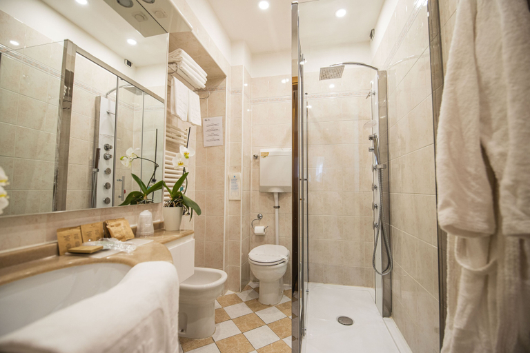 Bathroom 4, Villa Imperina, Belluno