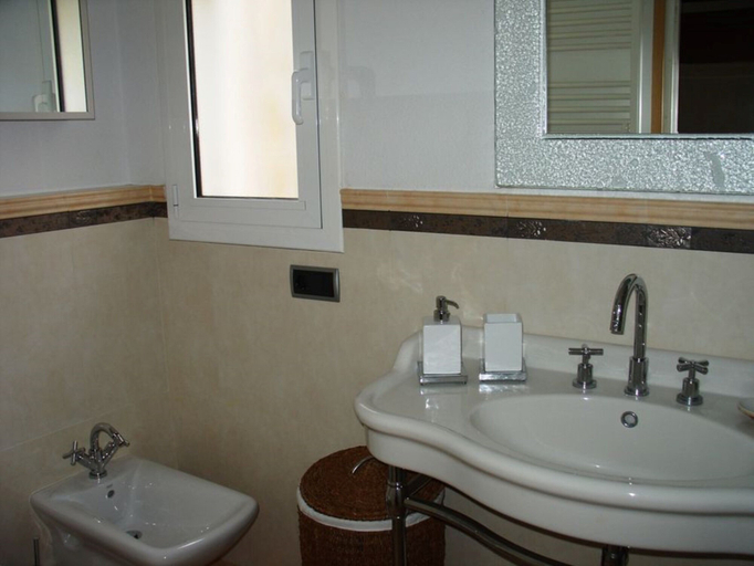 Bathroom 4, 107525 - House in Cala Canyelles, Girona
