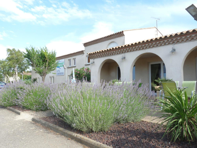 Exterior & Views 2, Brit Hotel Bosquet, Aude