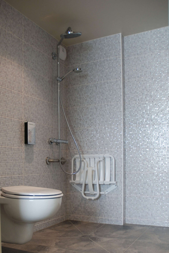 Bathroom 4, Campanile Creil - Villers Saint Paul, Oise