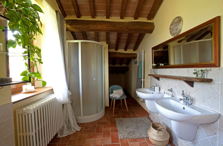 Bathroom 3, Allegro Agriturismo Argiano, Arezzo