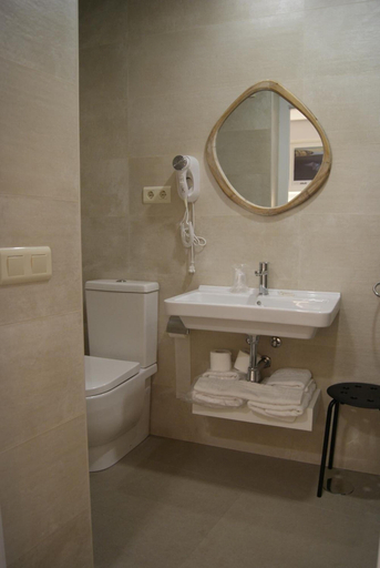 Bathroom 5, Hotel La Encomienda, Cáceres