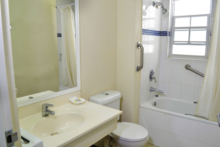 Bathroom 3, Coral Mist Beach Hotel