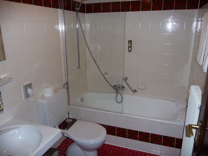Bathroom 4, Hotel Restaurant Felderbock, Rhein-Neckar-Kreis