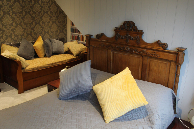 Bedroom 3, Haydn House - B&B, Somerset