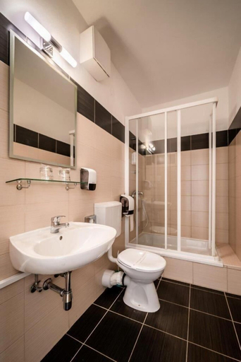 Bathroom 3, Hotel Nikola, Vodice