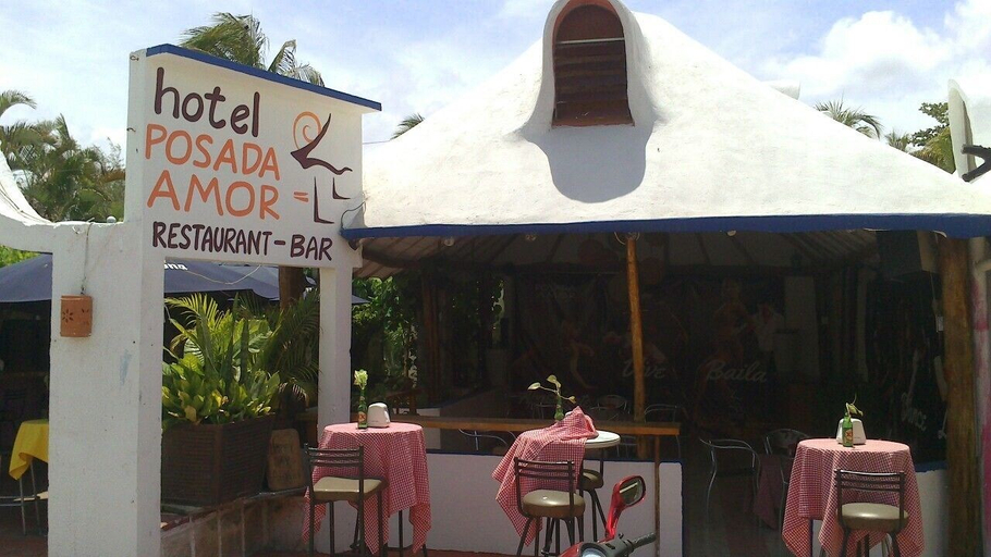 Food & Drinks