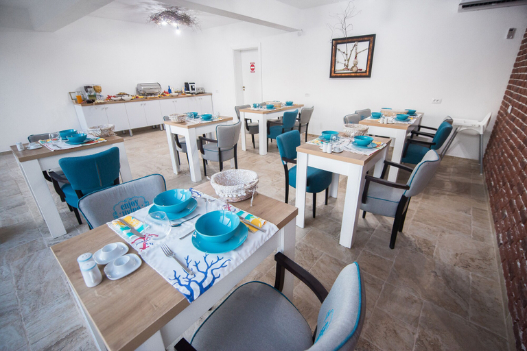 Food & Drinks 4, Boutique 23, 23 August