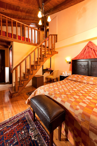 Bedroom 2, Mikri Arktos, Thessaly