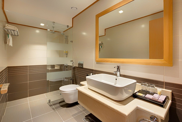 Bathroom 4, Spectrums Al Salamah Jeddah, Jeddah
