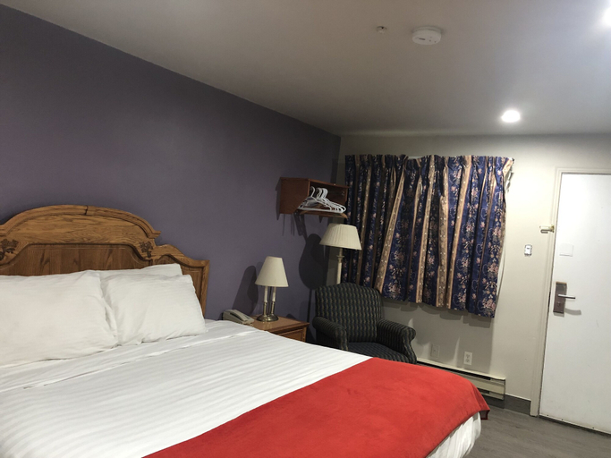 Bedroom 3, Thriftlodge by Wyndham Moncton, Westmorland