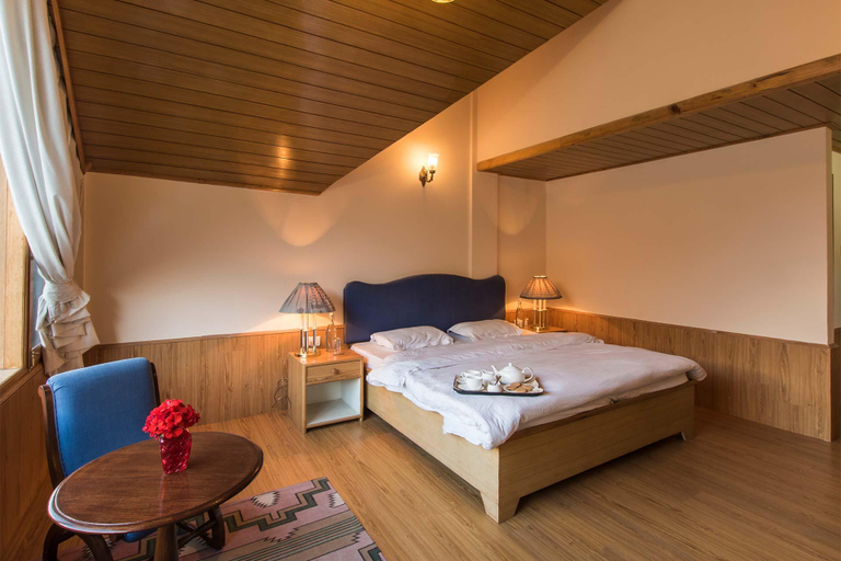 Bedroom 2, StayVista at Jodhpur House, Kullu