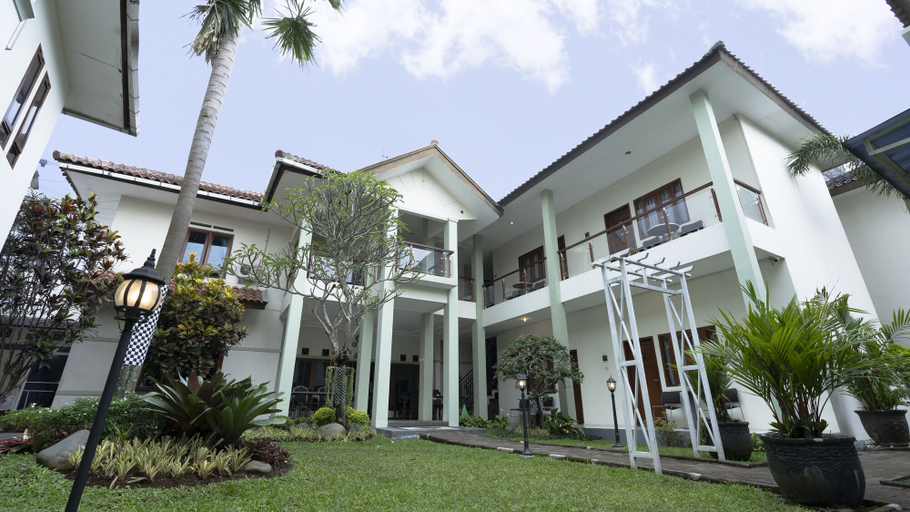Exterior & Views 2, Aleyra Hotel and Villa's Garut, Garut