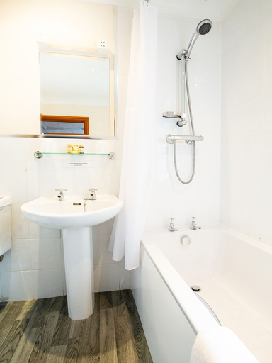 Bathroom 5, The Gables Hotel, Dumfries and Galloway