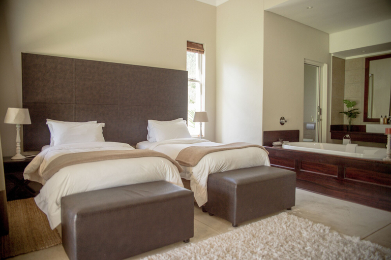Bedroom 4, Gaikou Lodge, Overberg