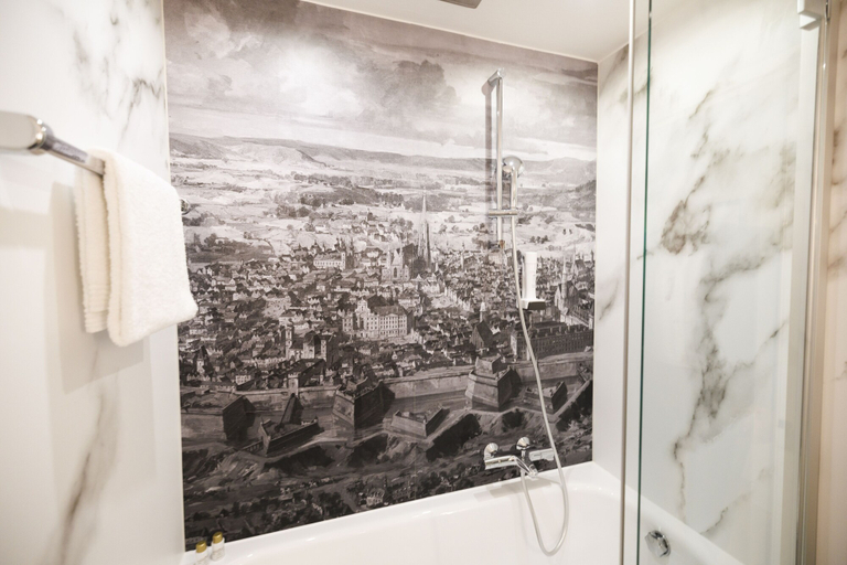 Bathroom 4, Hotel Royal, Wien