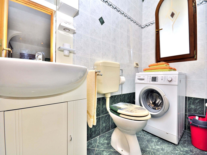 Bathroom, Apartments Alenka Rovinj, Rovinj