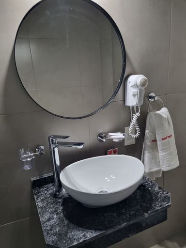 Bathroom 5, Regis Orho Hotel, Distrito Federal