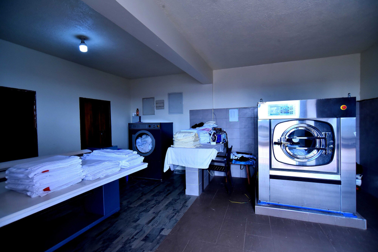 Bedroom 3, Victoria Mews Hotel, Kampala