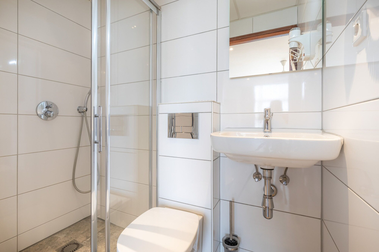 Bathroom 4, Boutique Hotel Milano Rotterdam-Center, Rotterdam