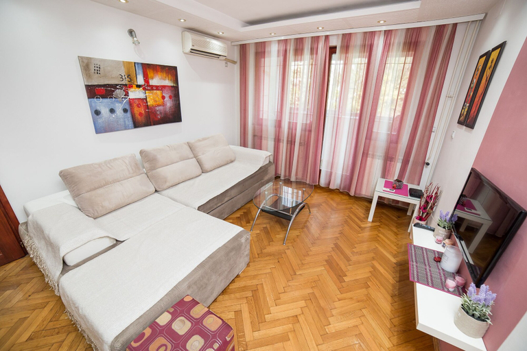 Others 5, Alexandria, Belgrade