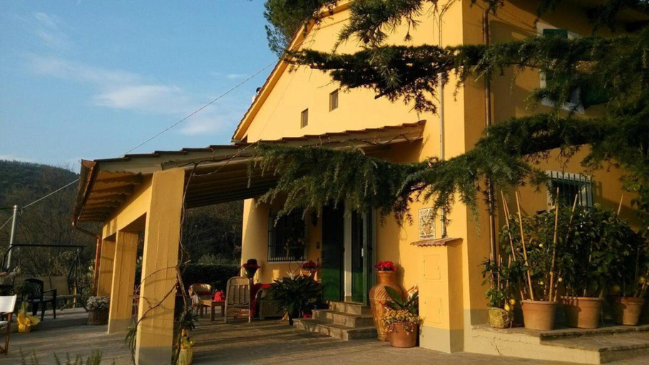 Exterior & Views 2, Aura Toscana Boutique, Pistoia