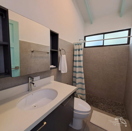 Bathroom 5, Hotel Tropical Garden, Garabito