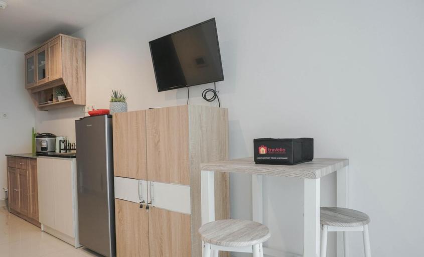 Others 3, Scenic and Comfy Studio West Vista Apartment By Travelio, Jakarta Barat