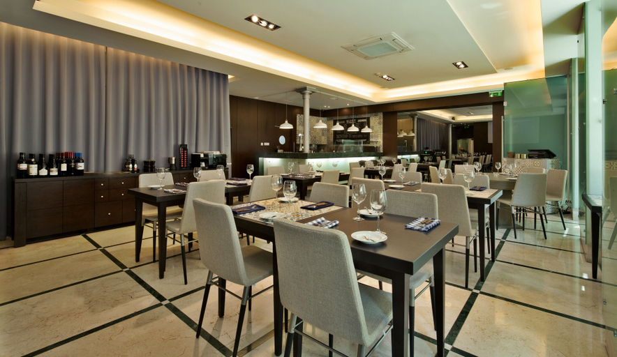 Food & Drinks 5, TURIM Restauradores Hotel, Lisbon
