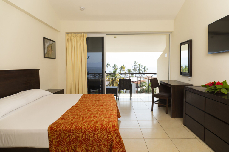 Bedroom 3, Costa Club Punta Arena Hotel – All Inclusive, Puerto Vallarta