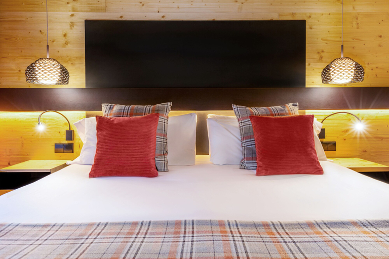 Bedroom 5, Lodge Park Hotel