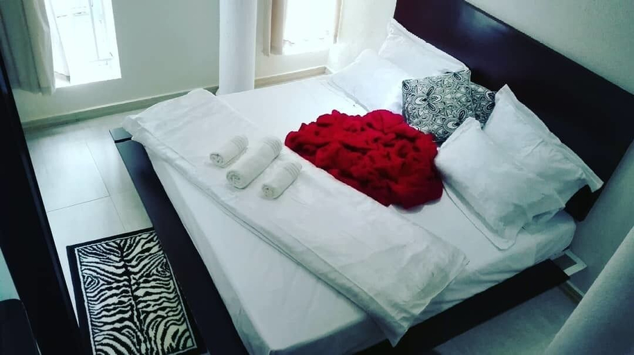 Bedroom 4, Commonlens Inn Hotel., Busiiro