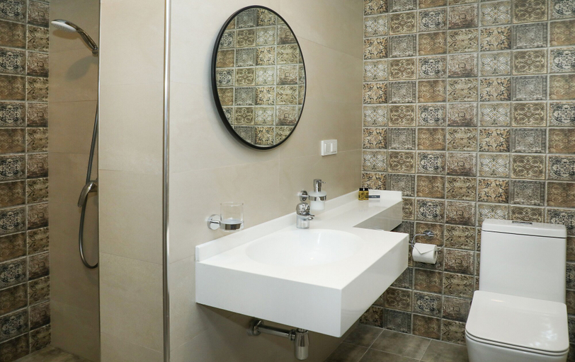 Bathroom 3, Teryan Pushkin Apart Hotel, Yerevan