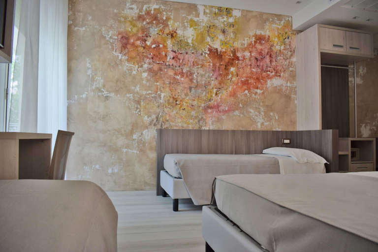 Bedroom 3, Hotel Muccioli, Rimini